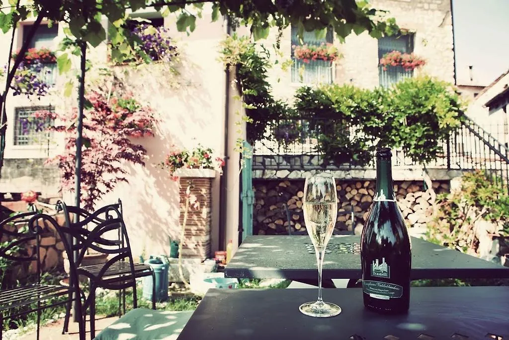 Country house Country Club Da Cesco Guest House Borso del Grappa Italy