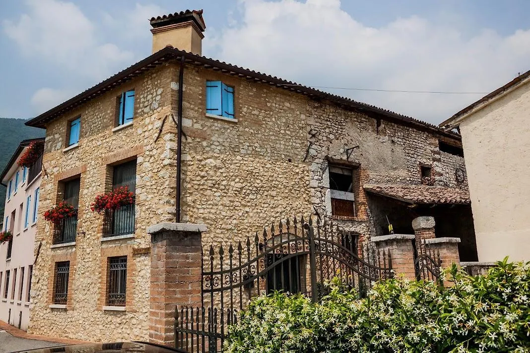 Country house Country Club Da Cesco Guest House Borso del Grappa